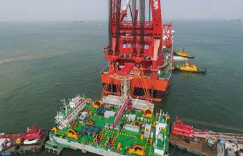 Key structure installed in HK-Zhuhai-Macao cross-sea bridge