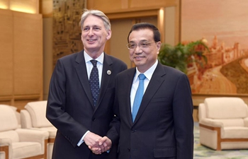 Premier Li meets British chancellor of exchequer in Beijing