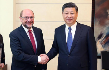 President Xi meets German political figures, Mayor of Hamburg