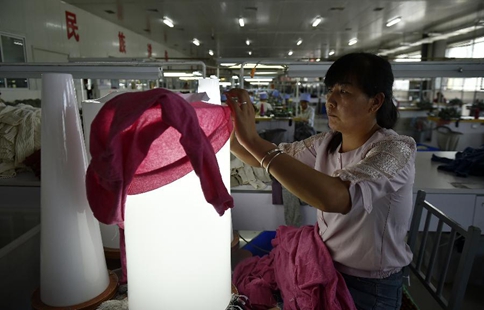 Gov't set up textile factories to solve employment of female immigrants in Ningxia