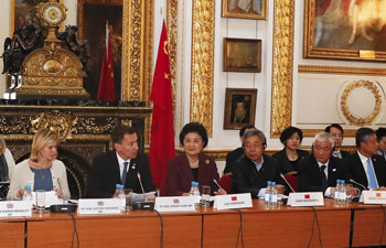 China, UK pledge to expand people-to-people, cultural exchanges