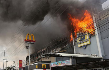 37 killed in Philippines shopping mall fire