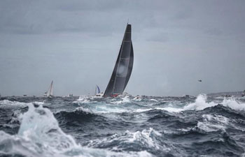 Sailing teams compete in Australia yacht race