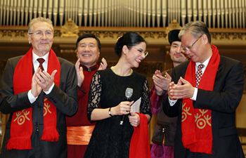Chinese artists give performance in Romania to celebrate lunar new year