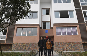 Migrant worker moves to new home with family ahead of Spring Festival in SW China