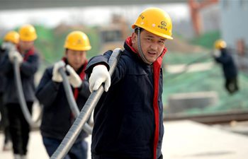 Subway constructors stick to post on first day of Spring Festival holiday