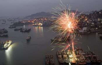 Fireworks light up sky over Shitang fishing port in E China