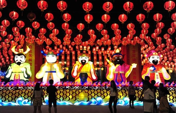 Lantern show held in Bangkok to celebrate Lunar New Year