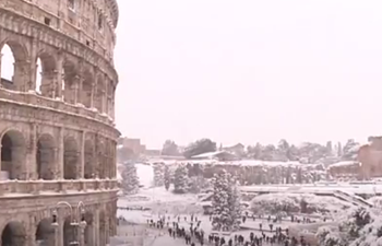 Rome gets first snowfall in six years