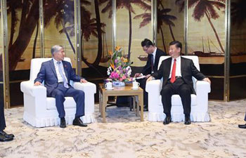 Xi meets former Kyrgyz president on bilateral cooperation