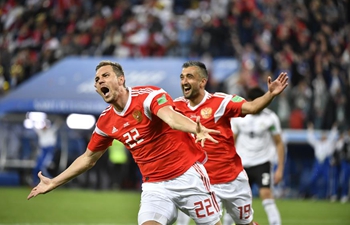 World Cup: Russia upsets Egypt 3-1