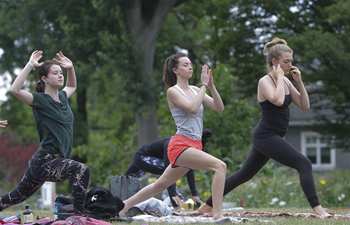Int'l Day of Yoga marked in Vancouver, Canada