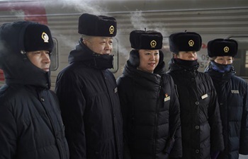 Train conductors work in freezing cold weather in N China's Manzhouli