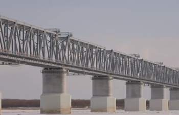 Track laying begins on China-Russia cross-border rail bridge