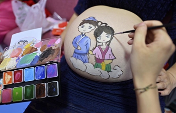 Belly fashion contest held in Haikou, China's Hainan