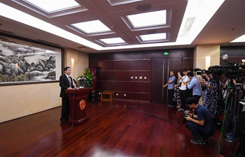 Central government spokesperson strongly condemns HK rioters' petrol bomb attacks on police