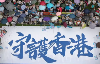 People in Hong Kong say ’no’ to violence