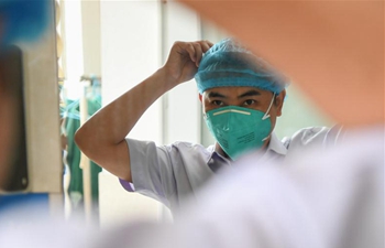 Pic story: doctor dedicated to tuberculosis prevention, treatment in Changsha