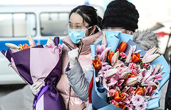 Cured patients discharged from hospital in Shenyang, NE China's Liaoning