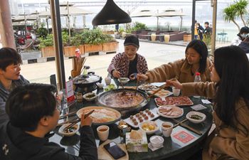 Restaurants in Chongqing reopen orderly
