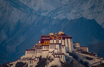 In pics: snowy weather in Tibet, China