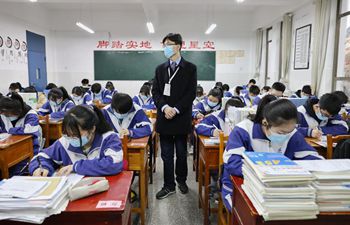 Third-graders of junior, senior high schools return to campuses for study in Guizhou