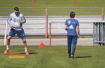 Bayern Munich resume training session after COVID-19 outbreak