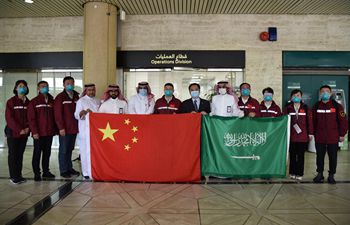 Chinese medical experts arrive in Saudi Arabia to help fight COVID-19
