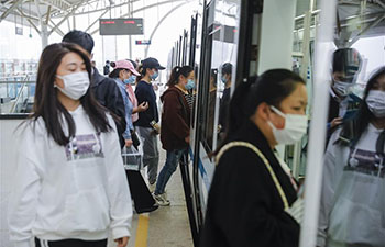 Wuhan resumes operation of all public transport