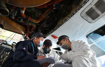 Pic story of aircraft maintenance engineer in Jinan, Shandong