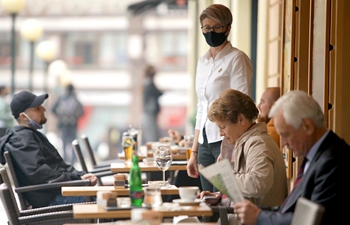 Czech Republic starts to ease restrictions on movement