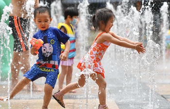 Guangzhou's Chimelong Water Park reopens with COVID-19 prevention measures