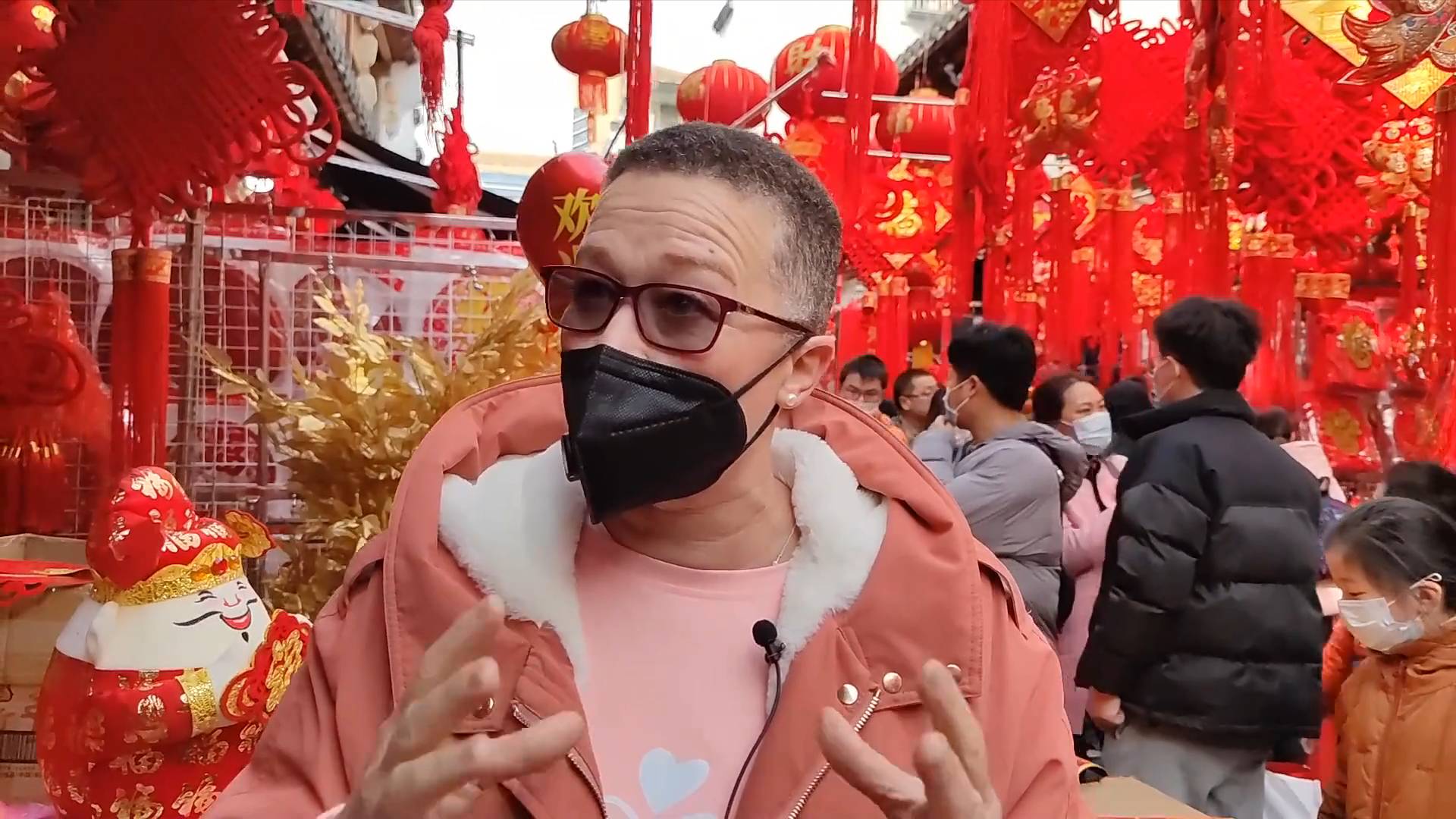 GLOBALink | Lunar New Year's shopping with a South African in Anhui, China
