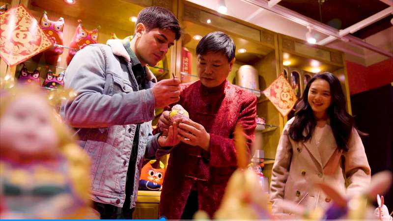 2023年外洋“欢乐春节”文艺盛典邀请各国友人来“串门儿”