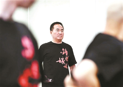 跟《钟馗嫁妹》铆上了 杨立新:排话剧是一个智慧投入