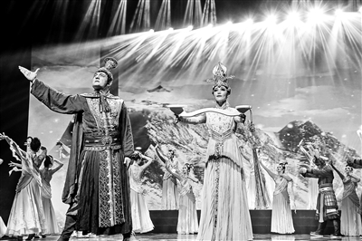 大型歌舞专场《万方乐奏·融梦和田》首登北京舞台 感受视觉盛宴展示和田之美