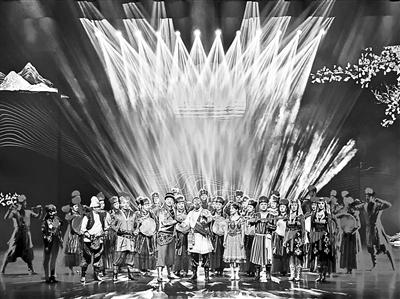 大型歌舞专场《万方乐奏·融梦和田》首登北京舞台 感受视觉盛宴展示和田之美