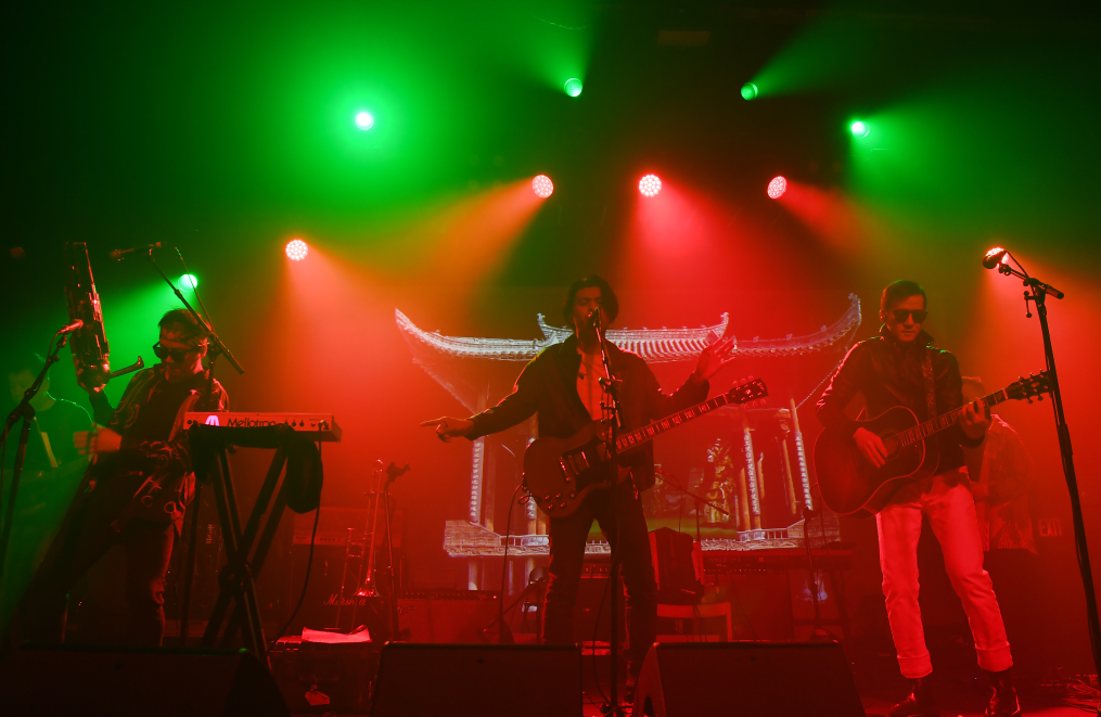 全球连线|“有朋自东方来”音乐节上岸纽大抵 掀起中国摇滚热潮