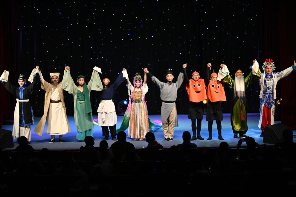 戏剧创新融合助推经典