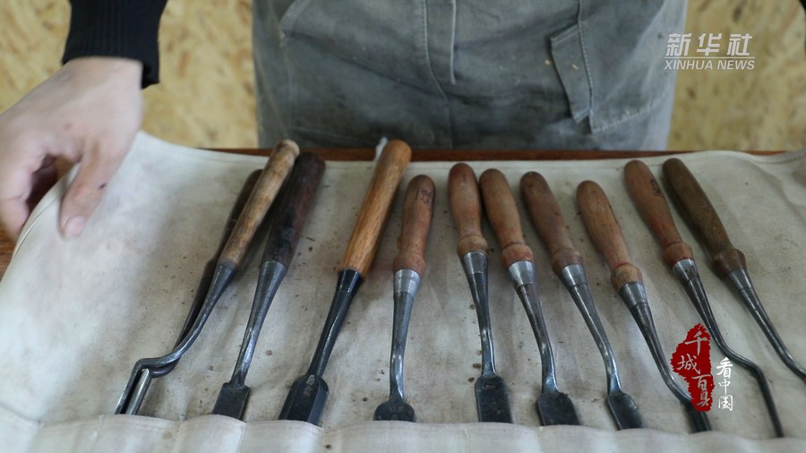 匠心斫制古琴 传承千年古音