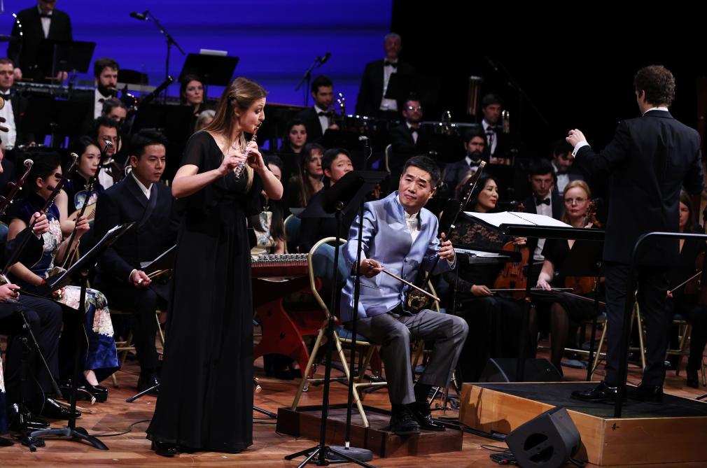 庆祝中法建交60周年暨中法文化旅游年开幕音乐会在巴黎举行