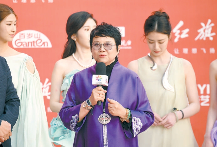 胡玫首次带着新作到场北影节：我想把红楼文化传播到全世界