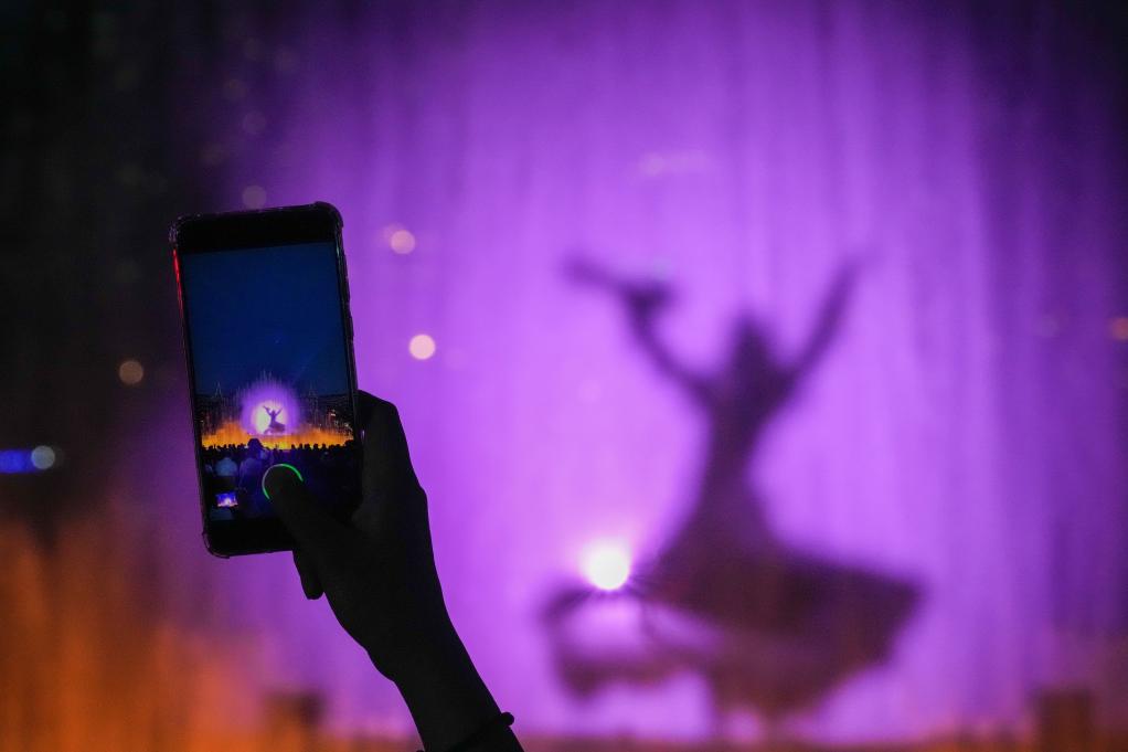 大型实景演出《遇见·哈尔滨》上演