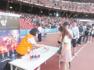 跨城赶场 追演唱会游北京