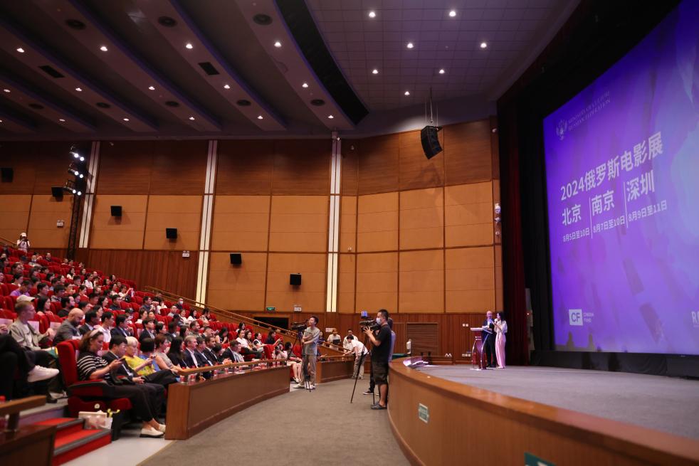 “在中国，每一个随手拍下的镜头都堪称超卓”——访俄罗斯电影导演卢卡切夫斯基