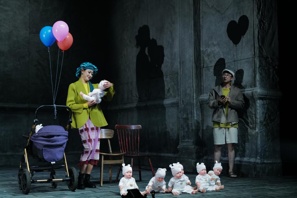 国家话剧院演出契诃夫名剧《三姐妹》