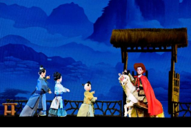 从《花木兰传奇》看偶戏特性