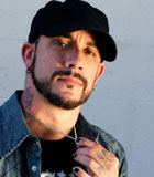 后街男孩亚历山大•迈克林