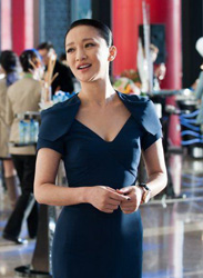 周迅出席开幕酒会