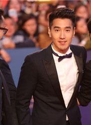 赵又廷新作《勇士之门》亮相